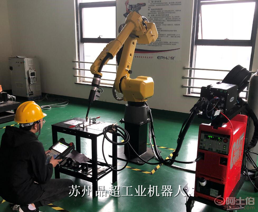 立柱焊接机器人协同自动上下料一体机苏州